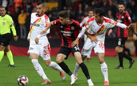 Fatih Karagümrük – Göztepe Maçı Saat Kaçta? Hangi Kanalda?